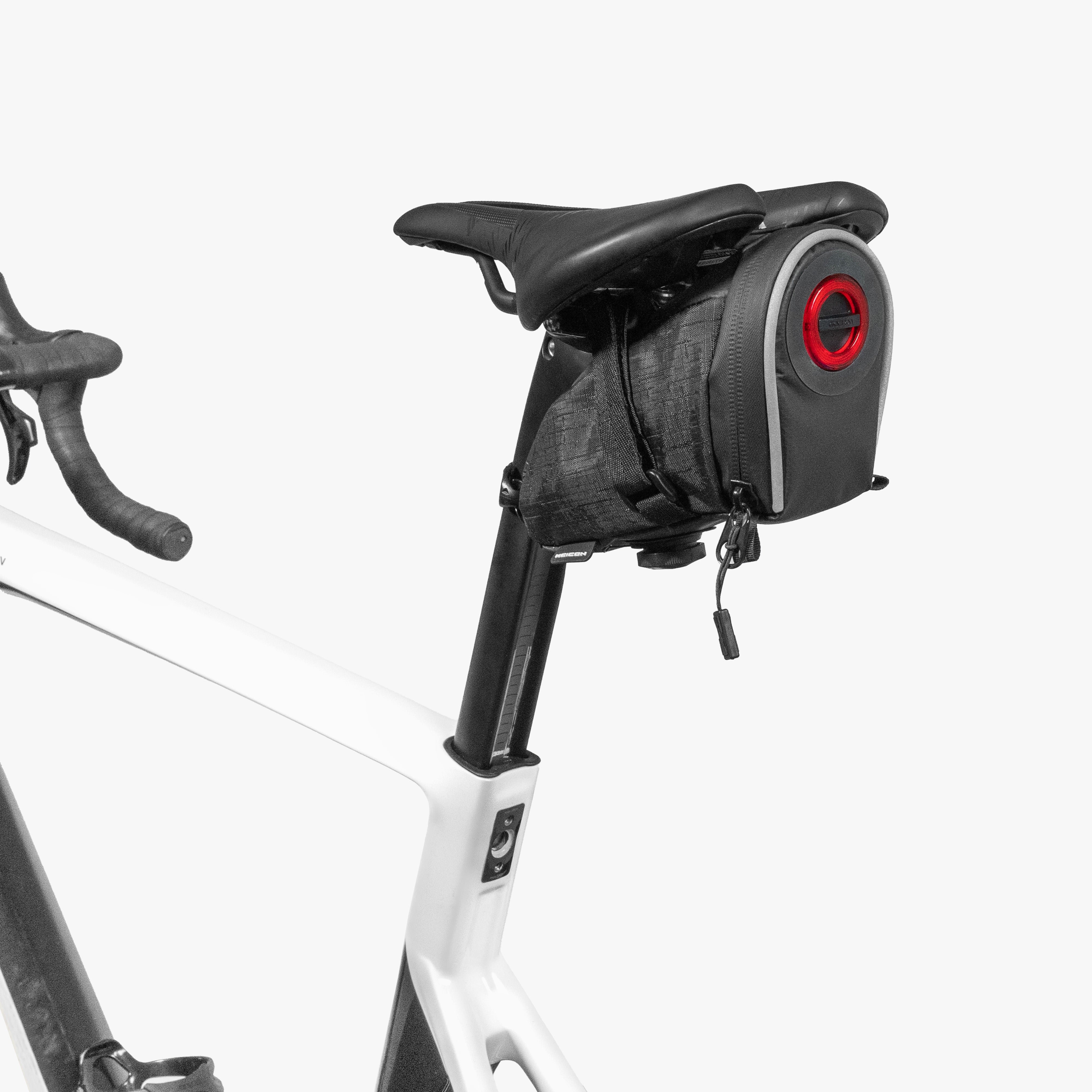 SADDLEBAG 098 WITH LIGHT